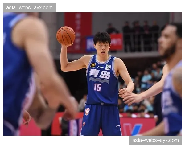 杨瀚森与余嘉豪内线对决,收官战将成最佳新秀评选关键 杨瀚森与余嘉豪内线对决,收官战将成最佳新秀评选关键